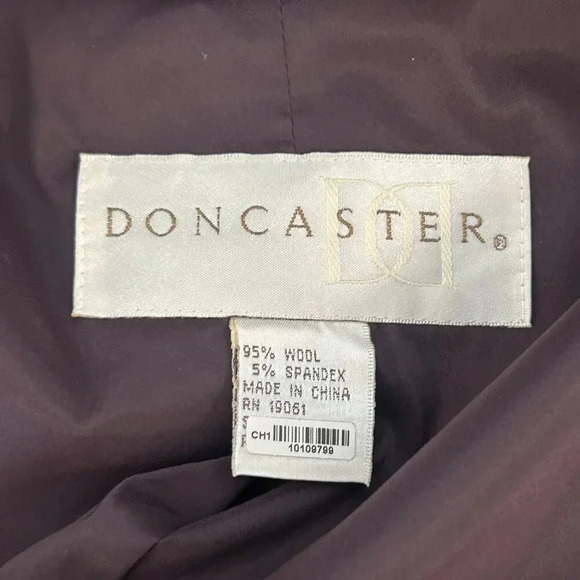 Doncaster Brown Stretch Wool Blazer Jacket Size 12 Petite - Picture 2 of 6
